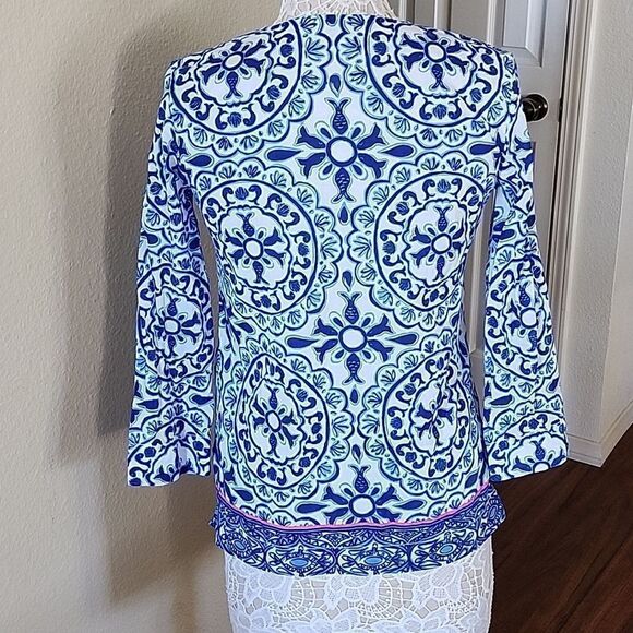 Lilly Pulitzer Top - Picture 3 of 8